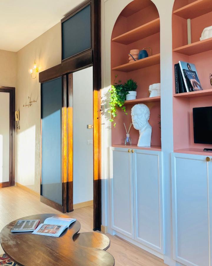 Apartment E&e Rom